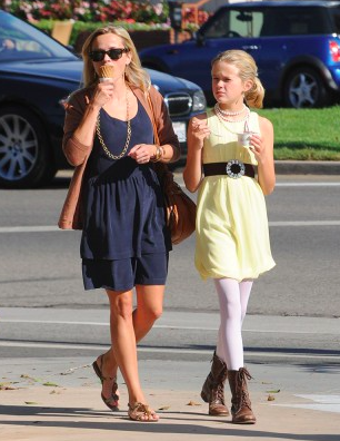 Reese witherspoon & Ava